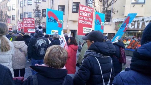 Demo gegen Rechts - "Moers ist Bunt, nicht Braun"