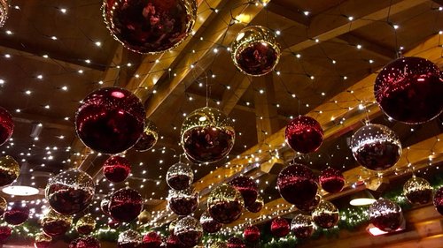 Radio Iserlohn unterwegs: Weihnachtszauber in Letmathe, Weihnachtsmärkte in den Stadtteilen, Romantik Sailors
