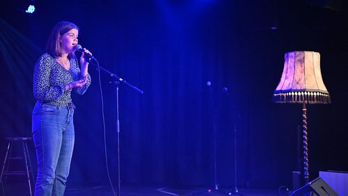 Marek Show: Songsofsophie - Singer-Songwriterin Sophie Heuschkel, Wiesenviertelfest 2023