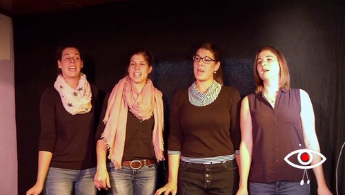 Hennef - meine Stadt: A-cappella-Gruppe "foretaste" auf dem roten Sofa