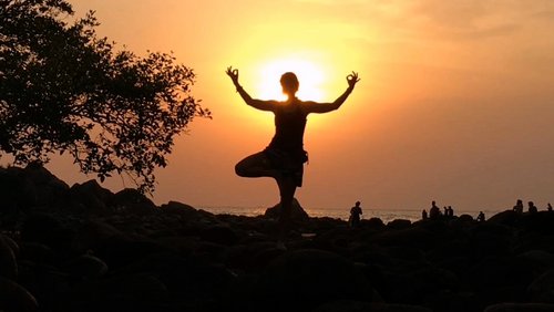 Yoga-Ausbildung und Backpacking-Trip im Süden Indiens
