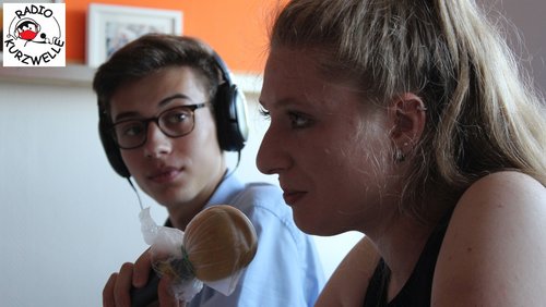 Radio Kurzwelle: Jugend und Politik - Wie können sich Jugendliche über Politik informieren?