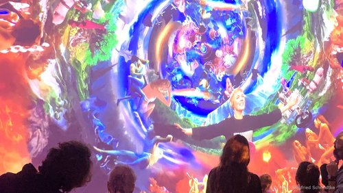 Welle-Rhein-Erft: Ausstellung "Hypercreatures" im Max Ernst Museum