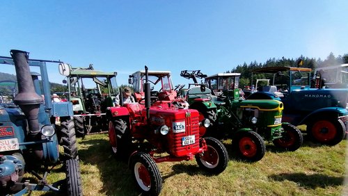 Antenne-Windeck: Treckertreffen in Merten