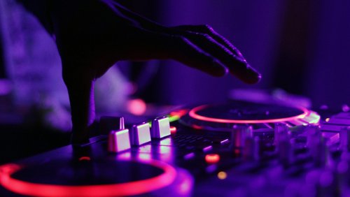 RadioBeatnetz - HAGO DJ Mixes mit DJ At