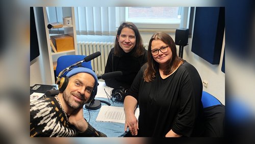 Welle WBT: Anne Rockenfeller - "Zahlenmanagerin", Satire "NEIN ZUM GELD!", Premiere "Gespenster"