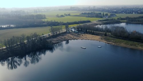 Der Freizeitsee Menzelen am Niederrhein