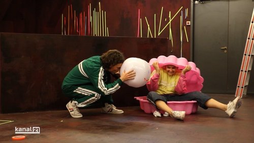 arMUTig: Theaterstück "Wutschweiger", Kulturöffner, Streetworkerin Claudia Smager