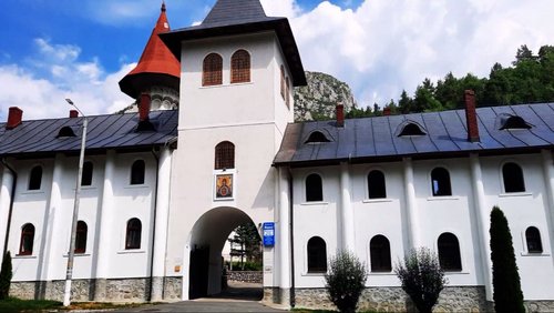 Cleopatra Valentina Perepelita: Kloster Râmeț und Hodoş-Bodrog in Rumänien
