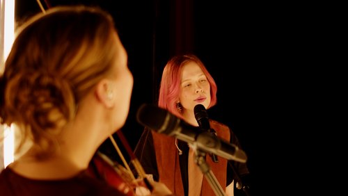 Blickfang: Indie-Folk-Trio "Animat" im Interview, Medienarbeit, zu Besuch bei "Josephs Bräu", Paderborner Wochenmarkt