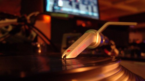 Radiofamilienglück: Deep House - Musik-Mix, Erick Morillo - ehemaliger House-DJ