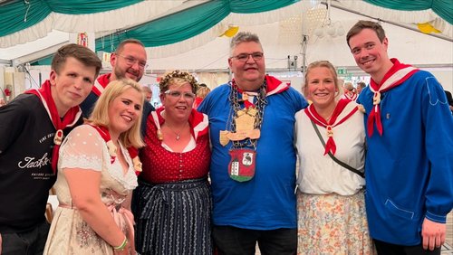 Op Klompen – Klompenball Neukirchen-Vluyn