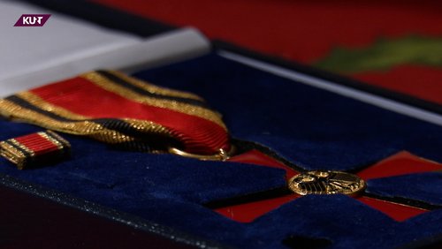 KURT - Das Magazin: Barrierefreiheit bei der Arbeit, Bundesverdienstkreuz und ein Schreibwettbewerb