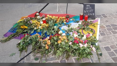 antenne antifa: Mahnwache nach Anschlag auf den CSD Berlin, Protest gegen den AfD-Bundesparteitag, Petition zu AfD-Verbotsverfahren