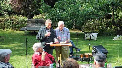 Do biste platt 846: Niu "Op de Bäomerg" taum 3