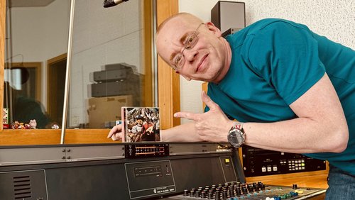 Alles Neu: "Haute and Freddy"-Special, Fabian Kuhn, "BLØ"