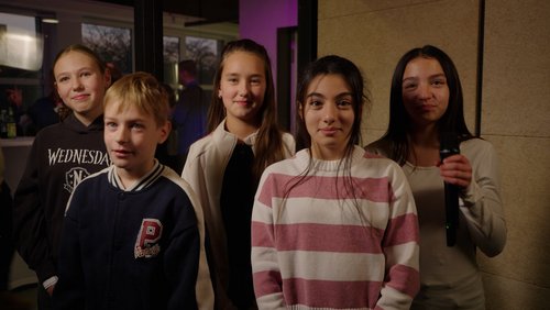 Lina, Mila, Julian, Ela, Sara (New Young Voices)