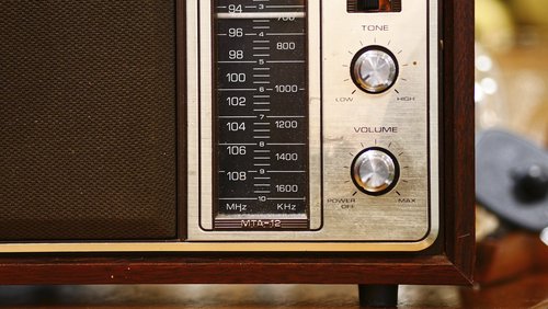 100 Jahre anderes Radio - Podiumsdiskussion "Von Frequenzbesitzern und Frequenzbesetzern"