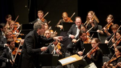 Hier und Jetzt: Bonner SC, Inklusion beim Yoga, Musikstadt Bonn