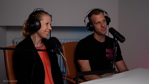Realtalk-Sessions: Sie wissen alles über dich – Deine Daten sind nicht sicher (IT-Experten packen aus)