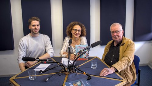Künstlerporträt: Ruprecht Polenz - "Wer bestimmt auf unserem Hof?"