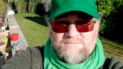 Die Nabel-Show: Große Dinge kündigen sich an... in Grün!