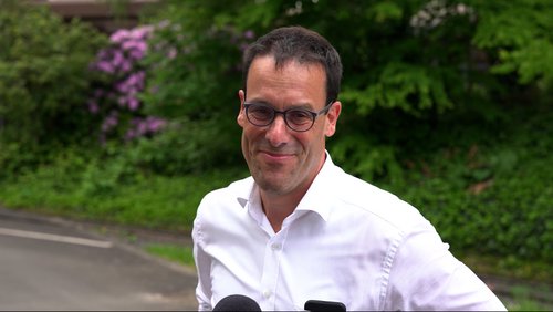 75 Jahre Grundgesetz: Wofür bist du dankbar? | Jan Ahrens