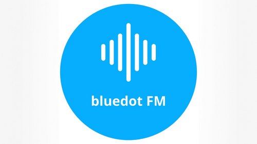 Bluedot FM: Faszination Glas