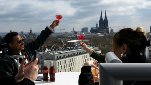 BergTV: "Dinner in the Sky" in Köln