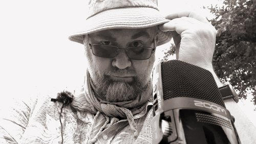 Die Nabel-Show: Der alte Mann mit dem Hut - ohne Peitsche!