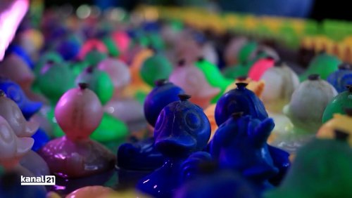 SOLIDARITÄTER*INNEN: Das Kleine Kirmes Kino und arMUTig in Düsseldorf