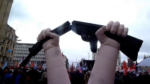 MNSTR.TV: Römischer Karneval und Politik im Blick