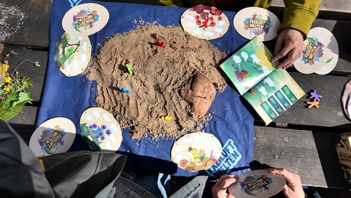 Abgewürfelt: Freiluftwelten - ein Outdoor-Brettspiel