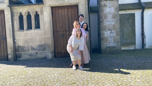 Im Glashaus: Projekt "Einfach heiraten"
