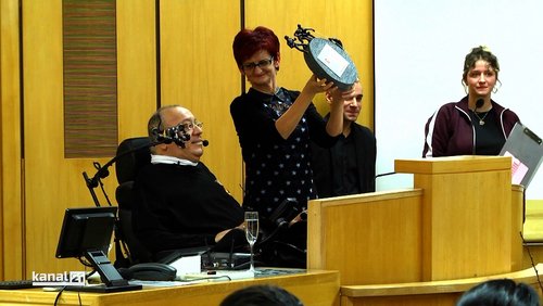 Übergabe der Danke-Skulptur zum 50-jährigen Jubiläum des Integrationsrates Bielefeld