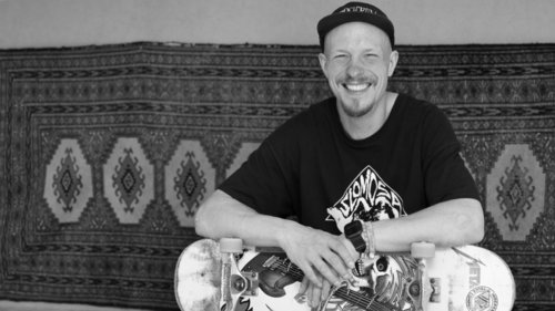 Sprechstoff: Erik Halisch, rollende Kunst und spektakuläre Ollies im Basislager
