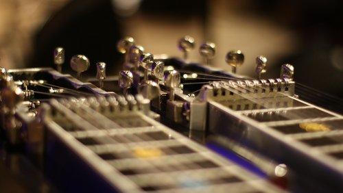 Country Train: Chris Young, Keith Urban, Russell Dickerson