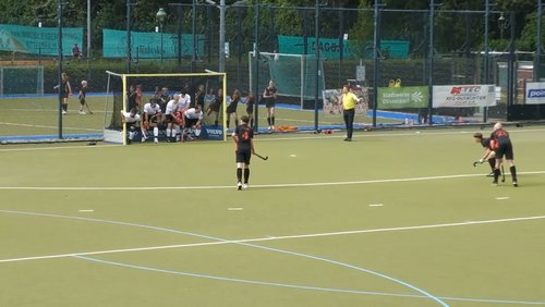 Hockeyvideos Kompakt: DSD Düsseldorf vs DHC Hannover - Herren-Feldhockey