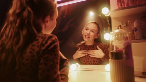 New Young Voices: "Oh So Schön!" (feat. Mila & Lina)