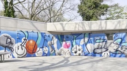 'Ruhrporter': Jugendzentrum "Blaues Haus" im Immendaler Park in Duisburg-Hochfeld