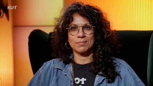Spotlight Stories - Dranbleiben: Julia Rumi
