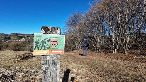 WanderBlog: Rundwanderung "Hippelsteinchen und Fernsichten"