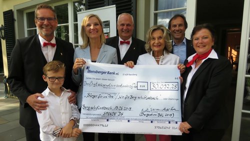 BergTV: Spenden des Dreigestirn 2019 aus Bergisch Gladbach