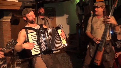 SÄLZER.TV: "Folk In" — Folk-Konzert im Ackerbürgerhaus Salzkotten