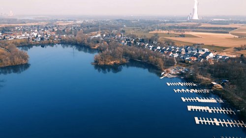 Lohheider See am Naherholungsgebiet Baerler Busch in Duisburg