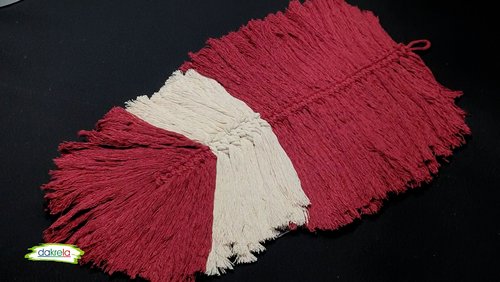 dakrela: Tür-Deko selbst machen - DIY-Wandbehang mit Makramee-Knoten