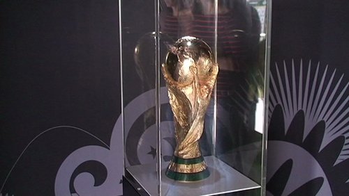 Sälzer Fenster: FIFA-WM-Pokal, Hederauenfest