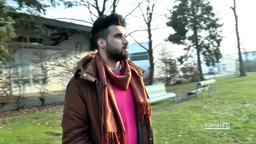 Young Refugees TV: Fußballregeln, geflüchteter Journalist aus dem Irak