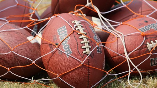 Spielmacher: American Football in Deutschland, Probetraining, Ausstattung