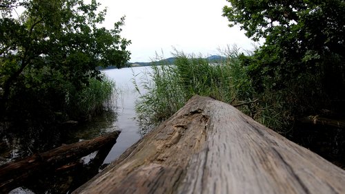 Mark geht wandern: Laacher See in der Vulkaneifel